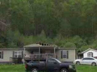 121 Blue Ridge Rd, Chapmanville, WV 25508