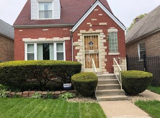 10225 S Eberhart Ave, Chicago, IL