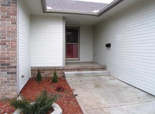 124 E Lockridge St, Mulvane, KS 67110