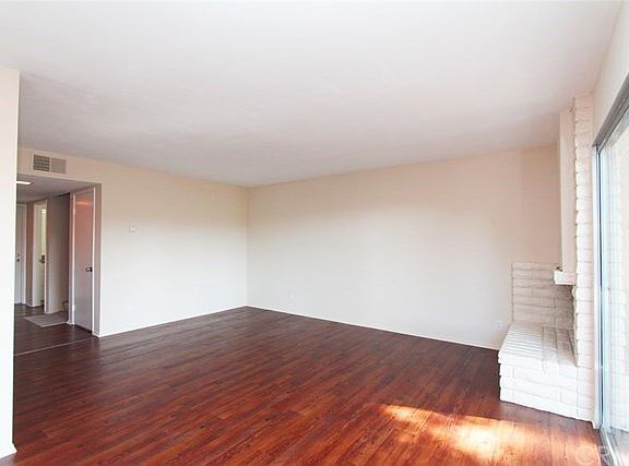 5th image of 311 S Vista Del Canon