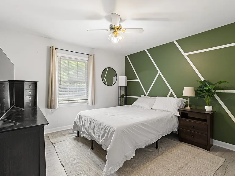 5614 Athens Ln — Photo 14