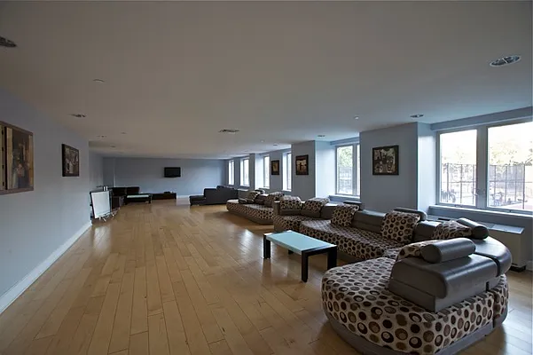 Sold by Garfield Realty  | media 32