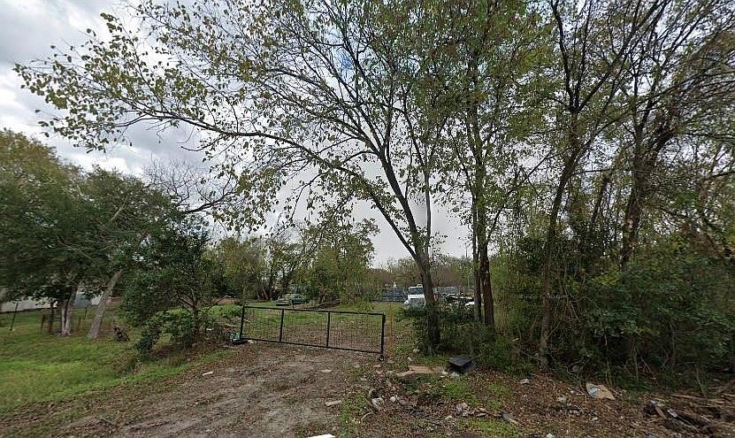 2nd image of Hewrick St Lot 7