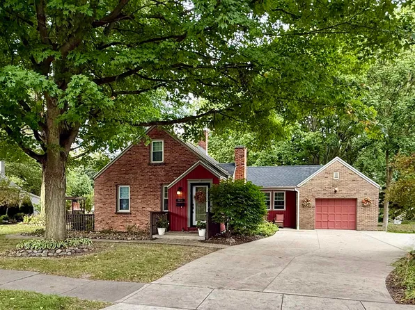 3811 Salem St, Midland, MI 48642
