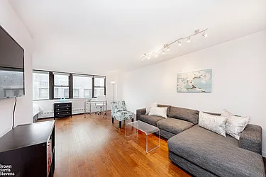 230 East 15th Street, #8H