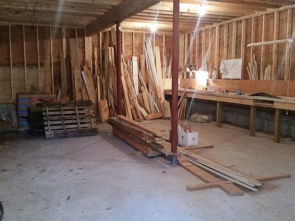 4th image of 44 Acorn St