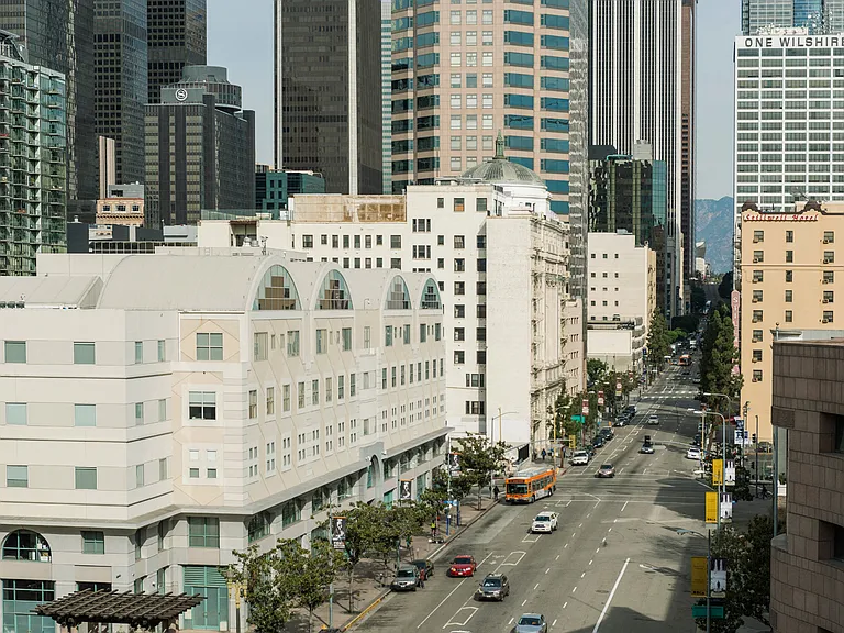 Live in the heart of LA