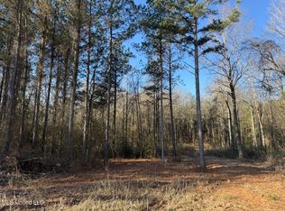 5547 Rocky Point Rd, Carthage, MS 39051