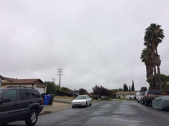 4th image of 790 Niles Ct