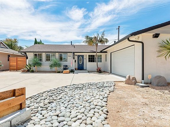 3rd image of 1566 W Crone Ave