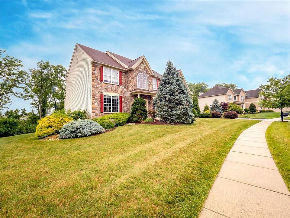 4805 Curly Horse Dr, Center Valley, PA 18034 Zillow