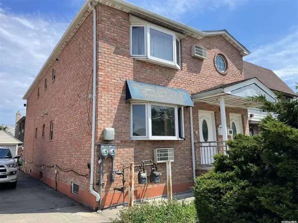 61-21 Utopia Parkway, Fresh Meadows, NY 11365