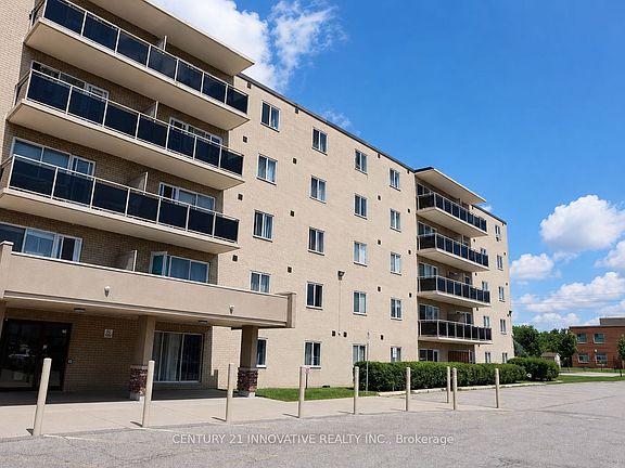 2nd image of 936 Glen St #101
