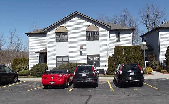 2nd image of 7 Giovanni Ct