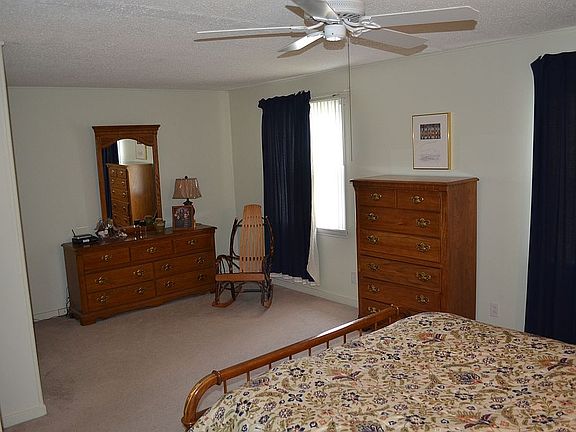 5th image of 56 Allison Dr