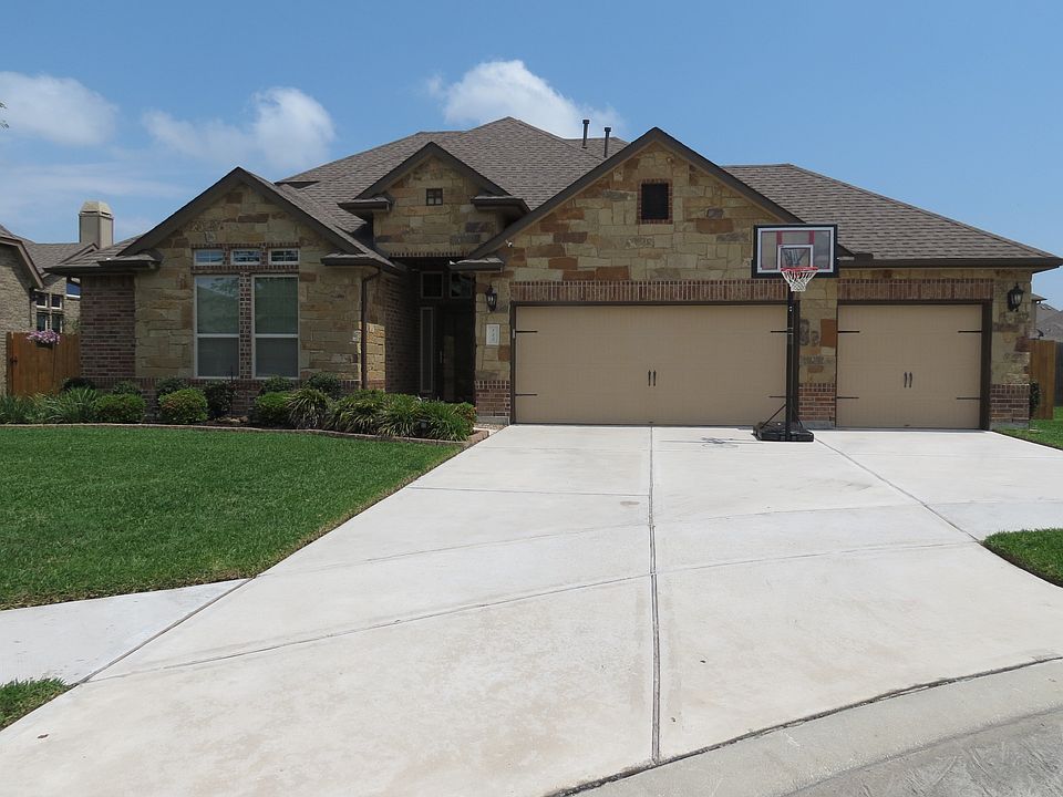1st image of 733 Marbrook Saddle Ln