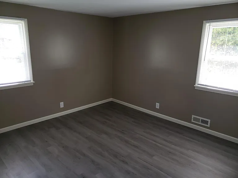 Beldon Dr — Photo 9
