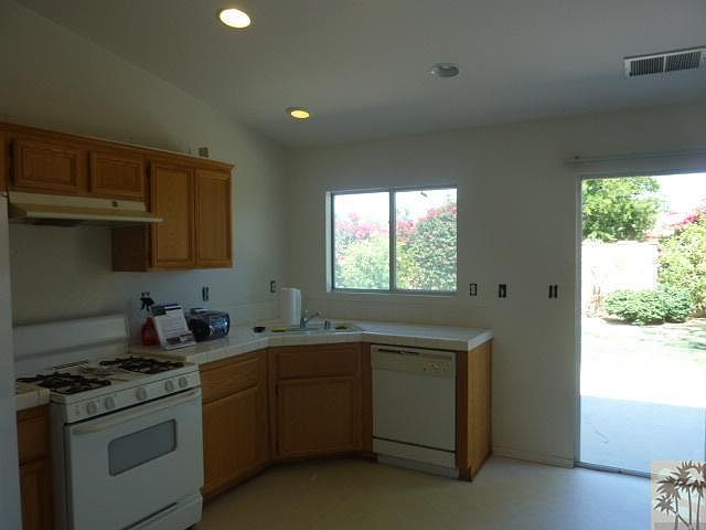 2nd image of 83157 Antigua Dr