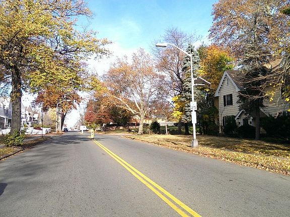 4th image of 158 Glenwood Ave