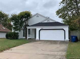 10908 E 68th St S, Tulsa, OK 74133