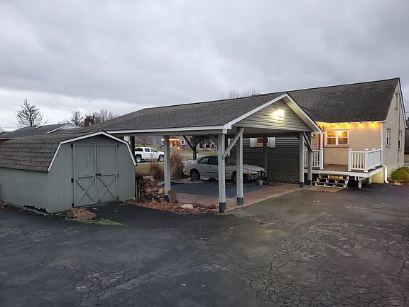 3rd image of 713 Ridge Blvd