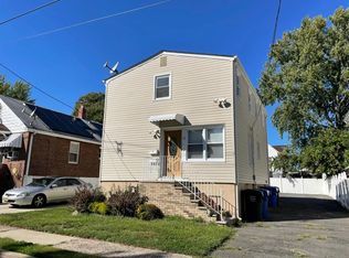 72 Spring St #B, Woodbridge, NJ 07095