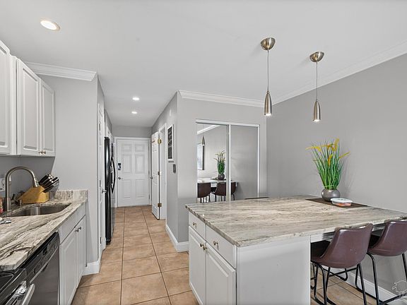 5th image of 7453 Sunset Harbor Dr APT 2-109