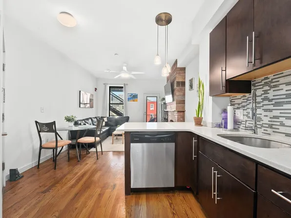 274 6th Street image 10 of 32