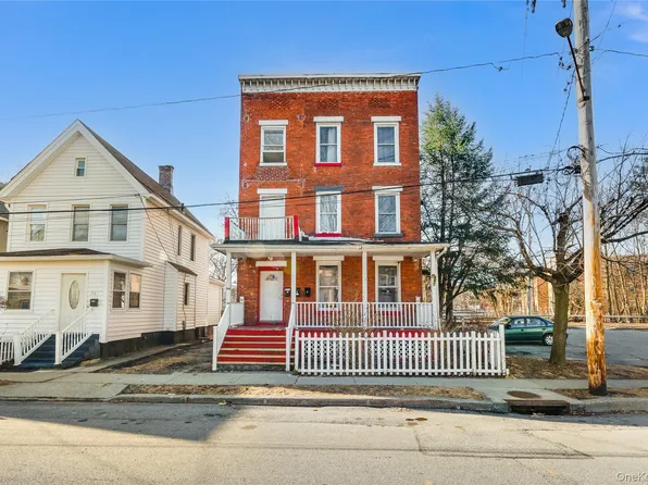 94 Winnikee Ave APT 2, Poughkeepsie, NY 12601