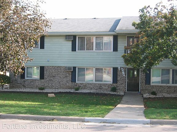 3rd image of 4814 Dale St APT 6