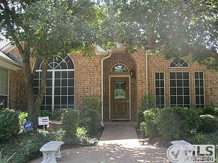 1st image of 6404 Parkside Dr