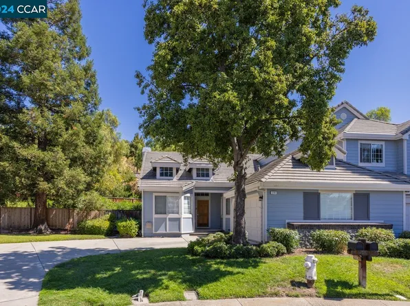 218 Round House Pl, Clayton, CA 94517