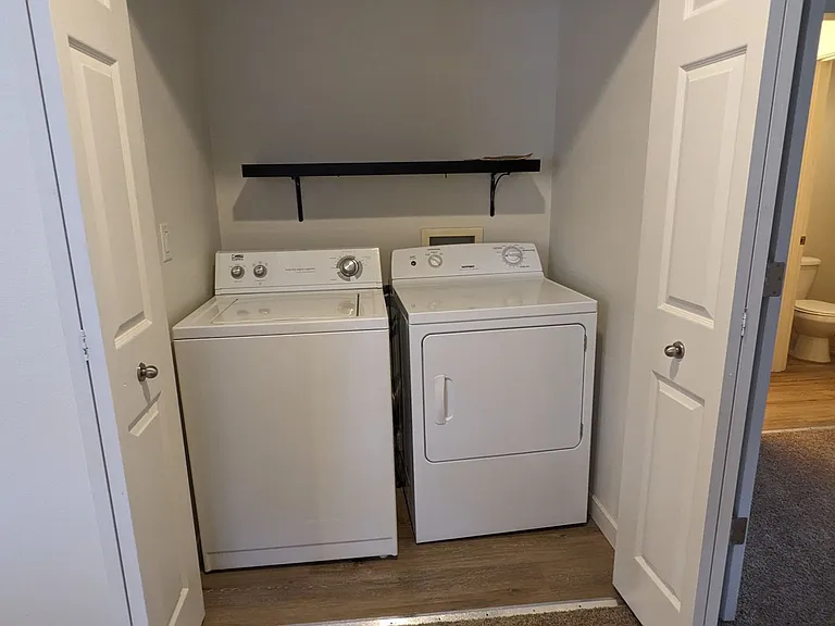 Halsey East Townhomes — Photo 97