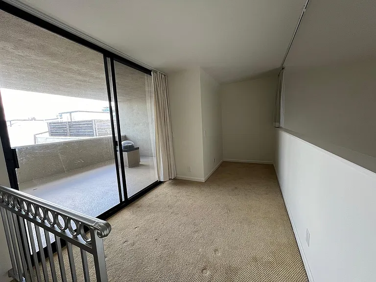 27 Outrigger St #2 — Photo 25