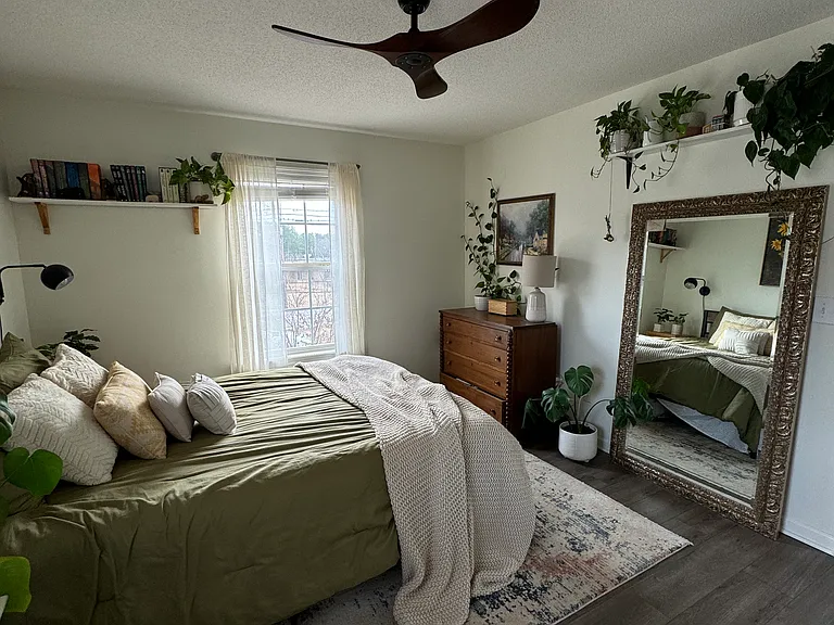 1519 E Calhoun St — Photo 3