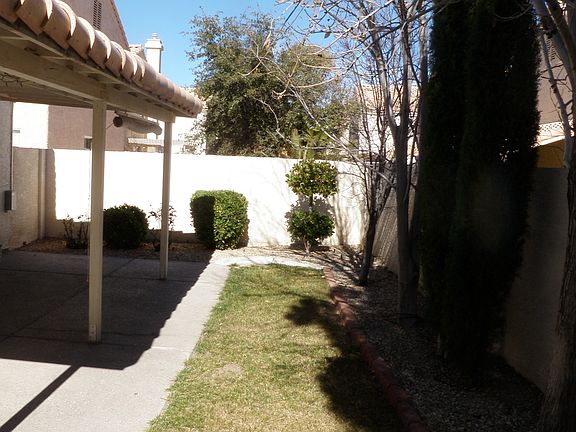 2nd image of 4116 Glenfield Cir