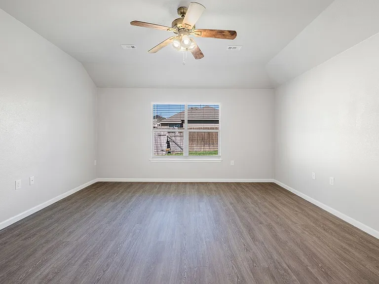 5932 Abby Ann Ln — Photo 11
