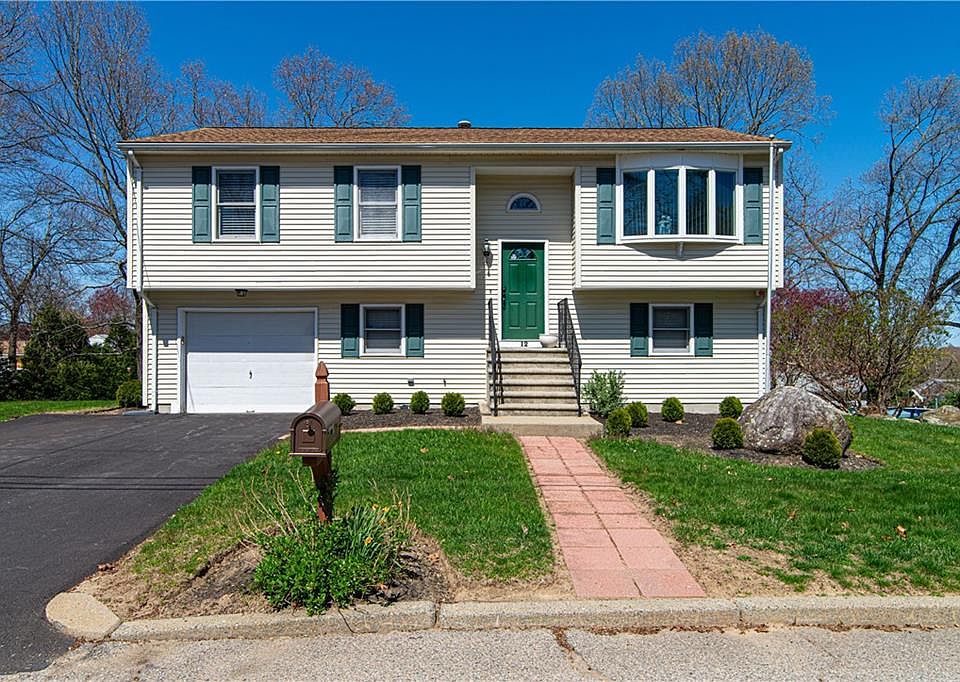 1st image of 12 Armand Dr