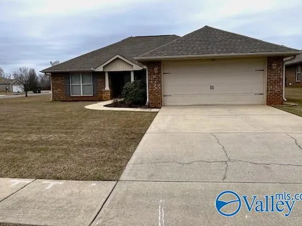 207 Grantham Cir, Madison, AL 35756