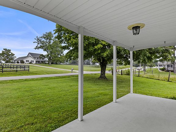 5th image of 323 Charlie Norris Rd