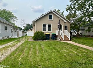 850 Franklin St, Wapello, IA 52653