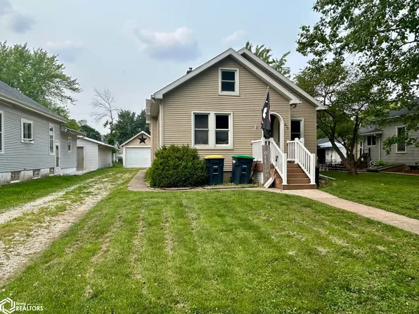 850 Franklin St, Wapello, IA 52653