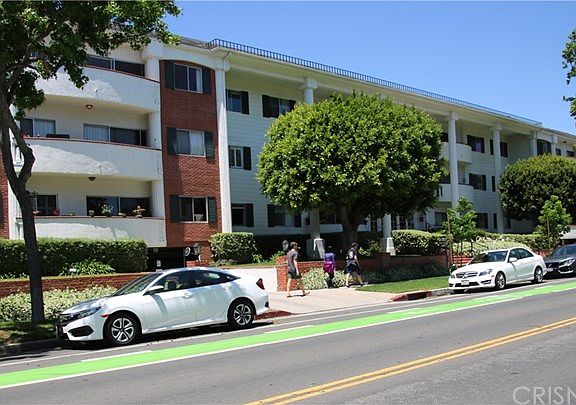 2nd image of 521 Montana Ave APT 312