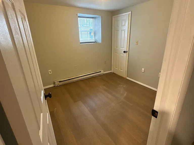 1209 Main St #5 — Photo 6
