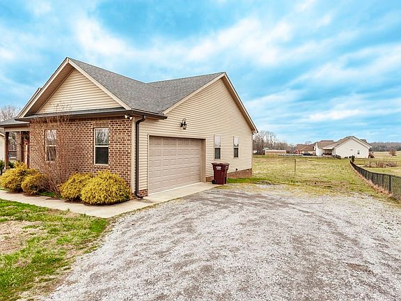 3rd image of 1699 Rapids Rd