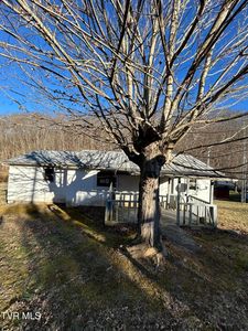 165 Dove Ln, Gray, TN, 37615