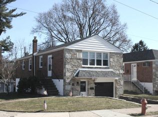798 Hill Rd, Philadelphia, PA 19128
