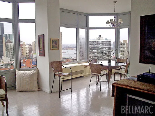 Rented by Bellmarc Realty | media 2