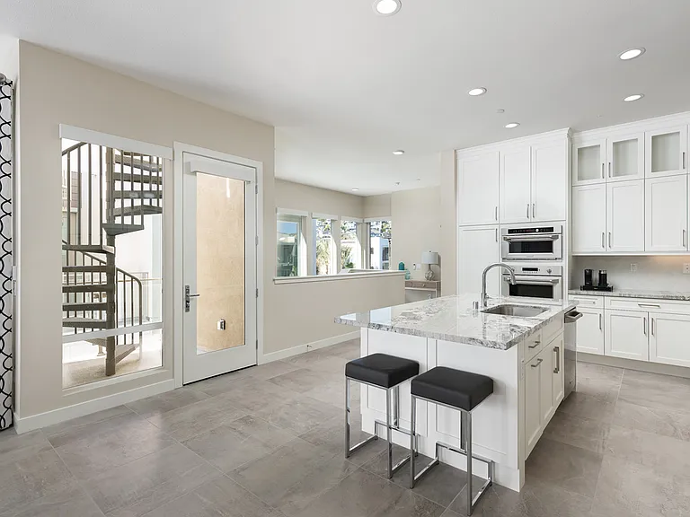 2662 Doheny Way — Photo 4