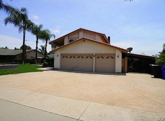 3rd image of 8263 Alta Loma Dr